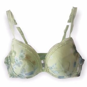 Womans Sexy Green Sheer-Bra-Panty European Set. 
Med Size -34b-36b